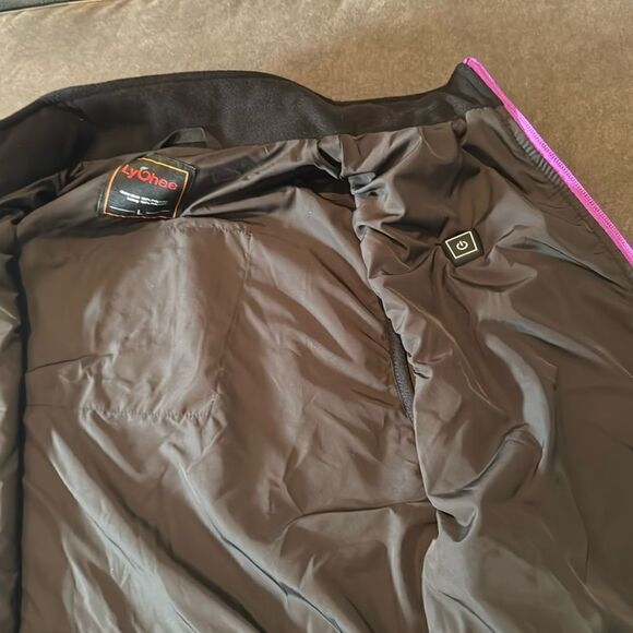 Lychee Heated Vest Unisex with Power Bank Black with Purple Trim Size L NEW - Picture 13 of 14